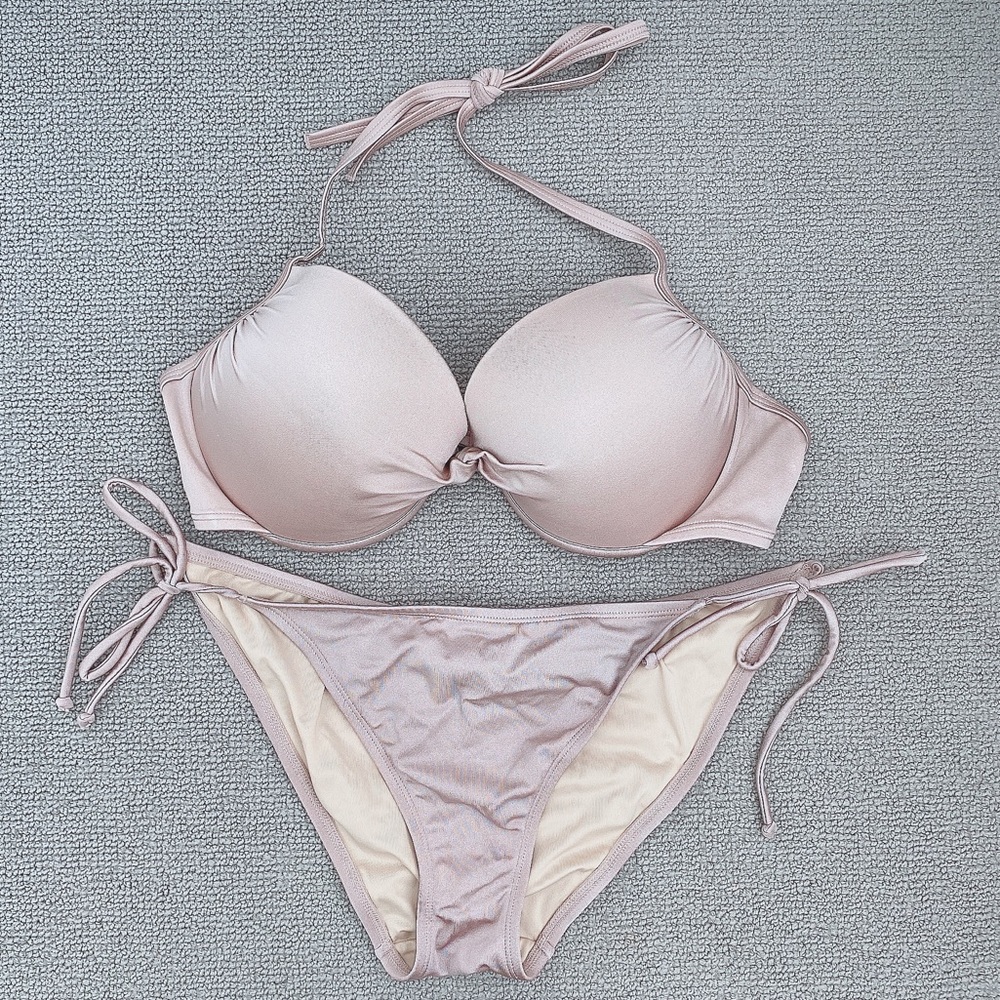 Victoria’s Secret Unforgettable Twist Bikini Set